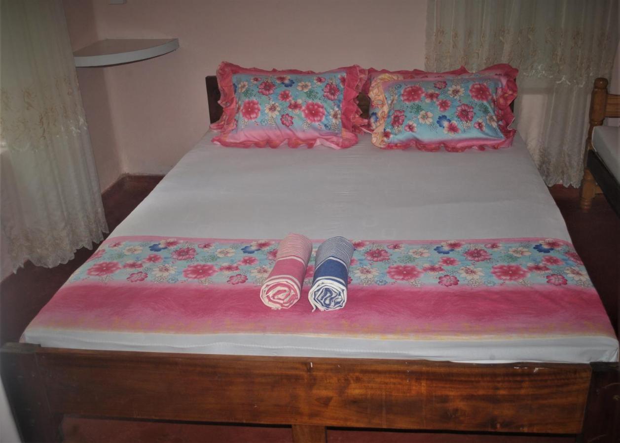 Deniyaya Guest House Eksteriør billede